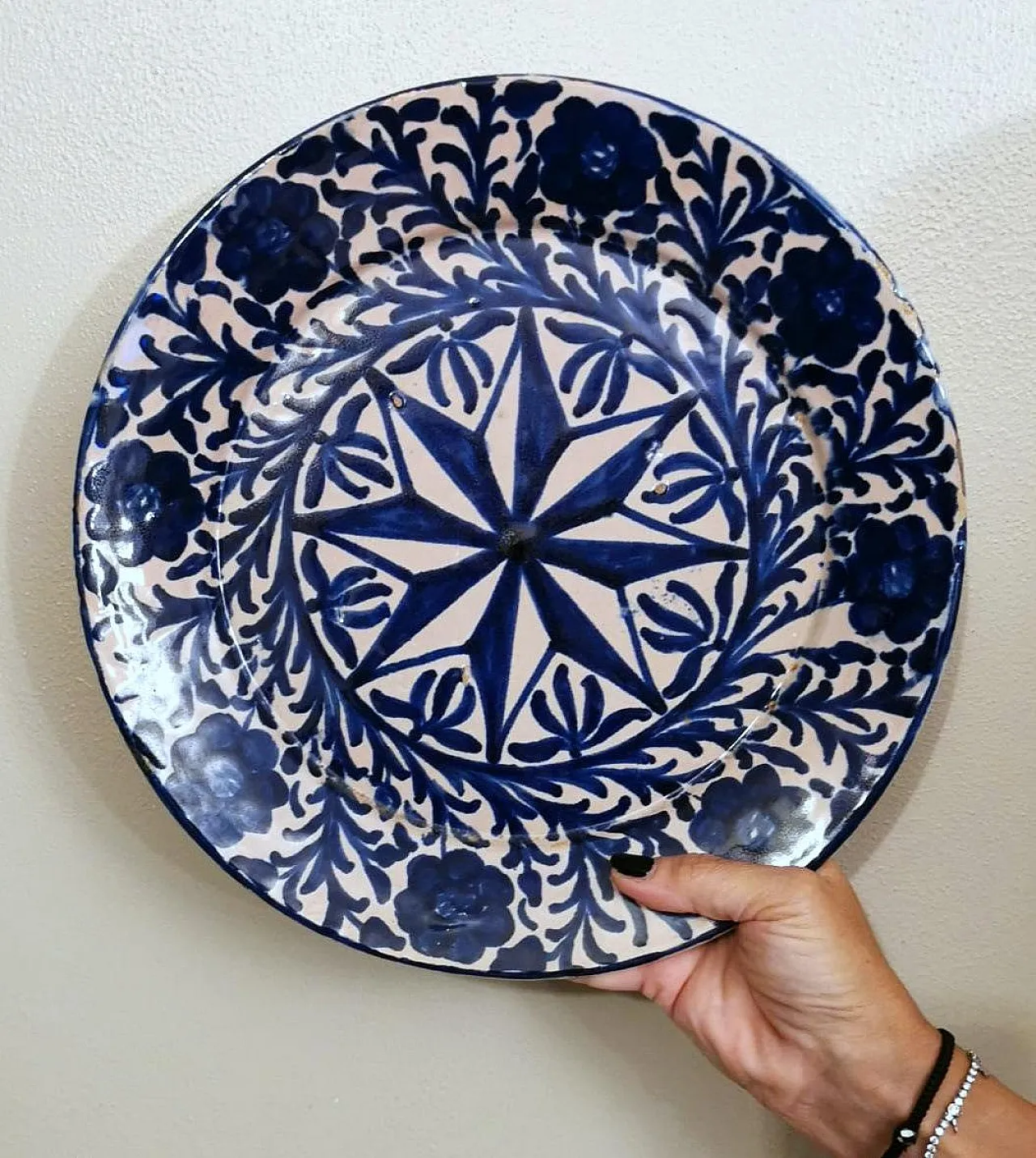 5 Ceramic plates with cobalt blue decoration, 1950s 13