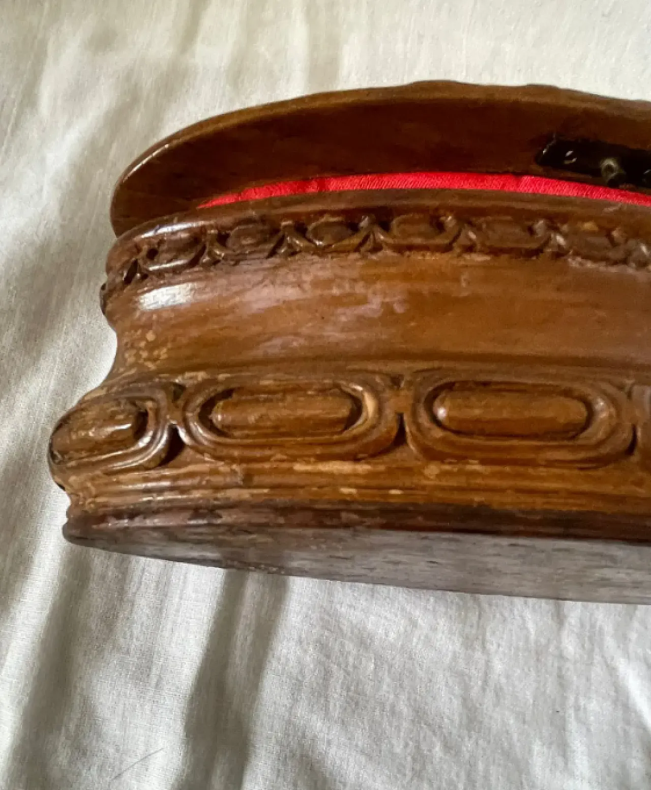 Antique hand-carved walnut box, 19th century 7