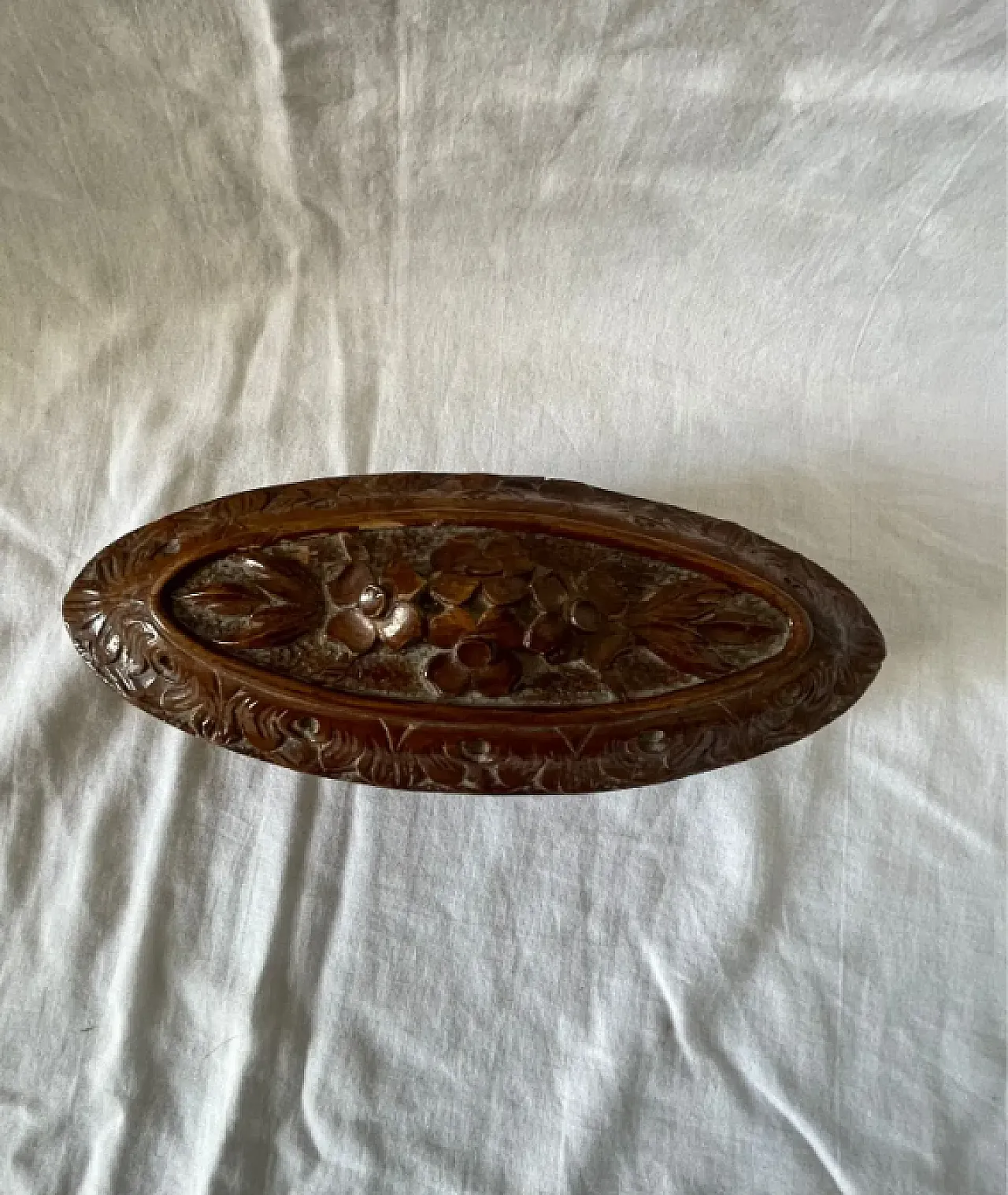 Antique hand-carved walnut box, 19th century 8