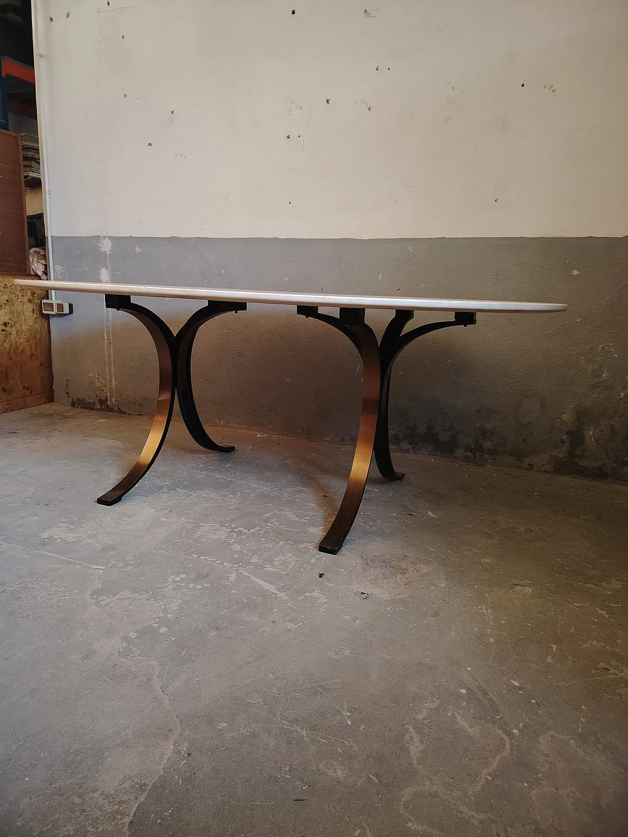 Dining table by Osvaldo Borsani Eugenio Gerli for Tecno, 70s 7