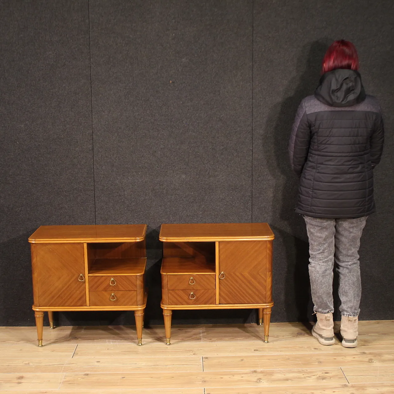 Pair of Italian designer bedside tables, 20th century 3