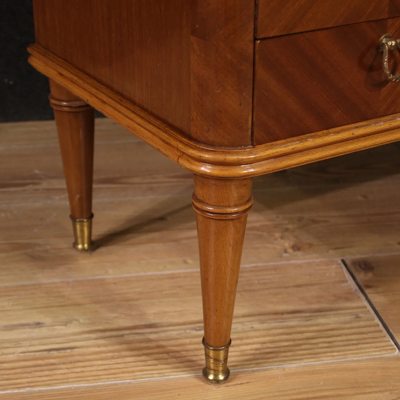 Pair of Italian designer bedside tables, 20th century 11