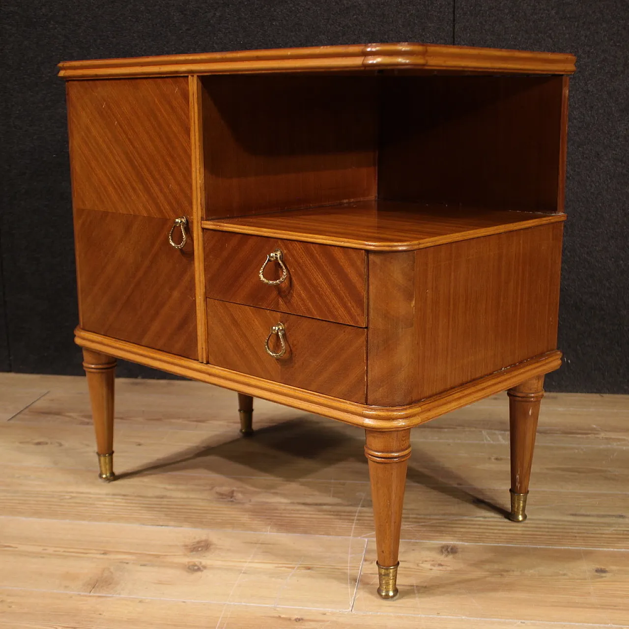 Pair of Italian designer bedside tables, 20th century 12