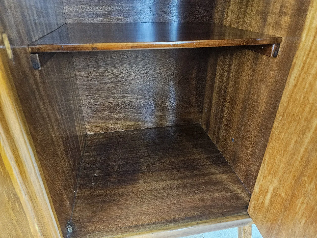 Art Decò sideboard in walnut-stained beech, 1950s 18