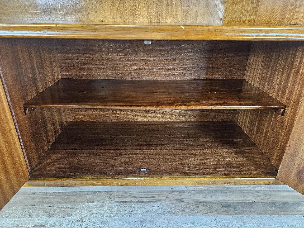 Art Decò sideboard in walnut-stained beech, 1950s 20