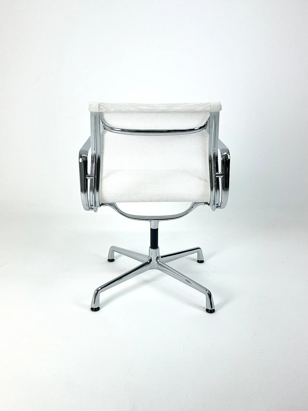 EA108 office chair by Vitra, 50s 4