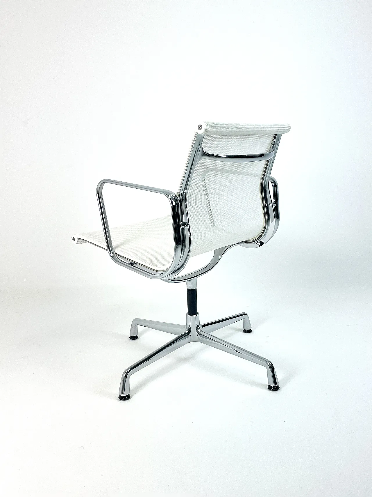 EA108 office chair by Vitra, 50s 5