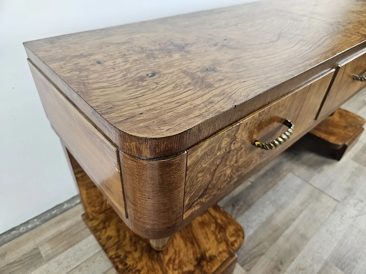 Art Deco console in walnut root with 3 drawers, 1930s 12