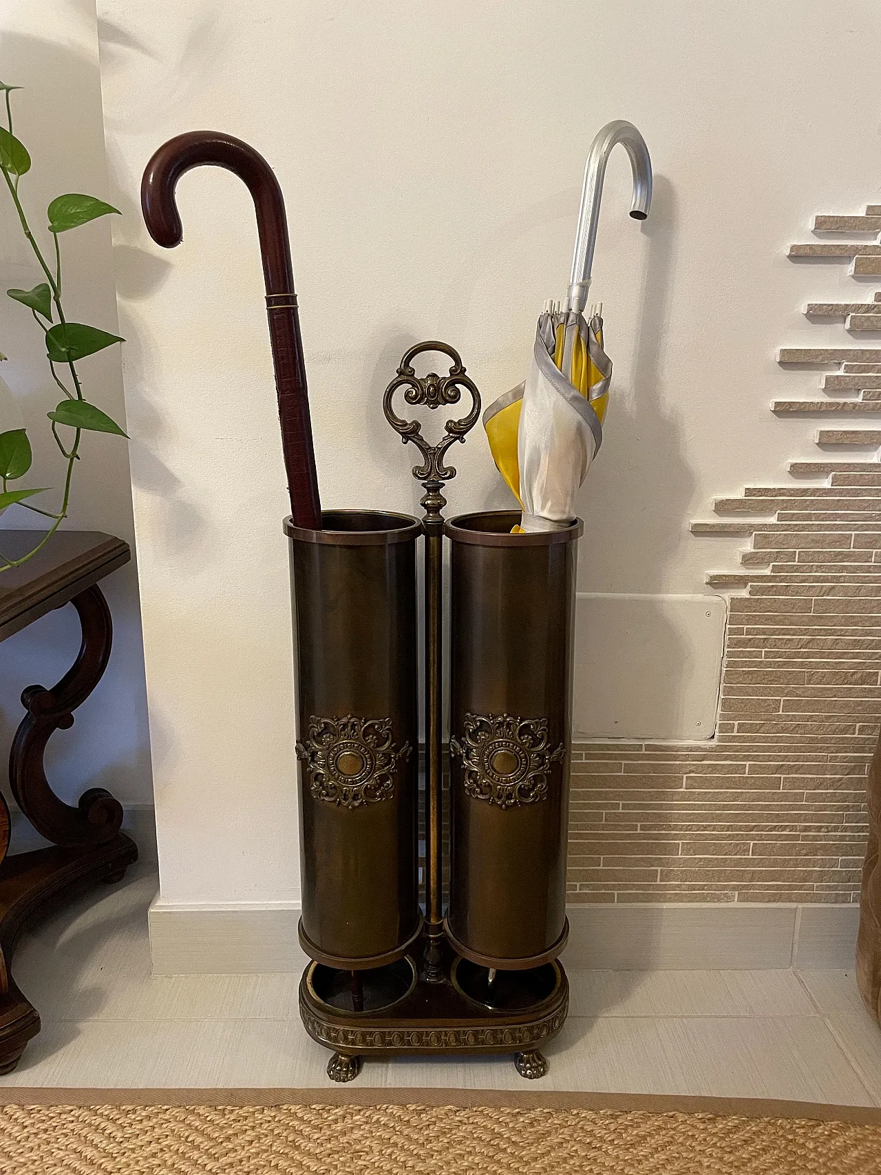 Umbrella holder brass umbrella stand, early 20th century 6