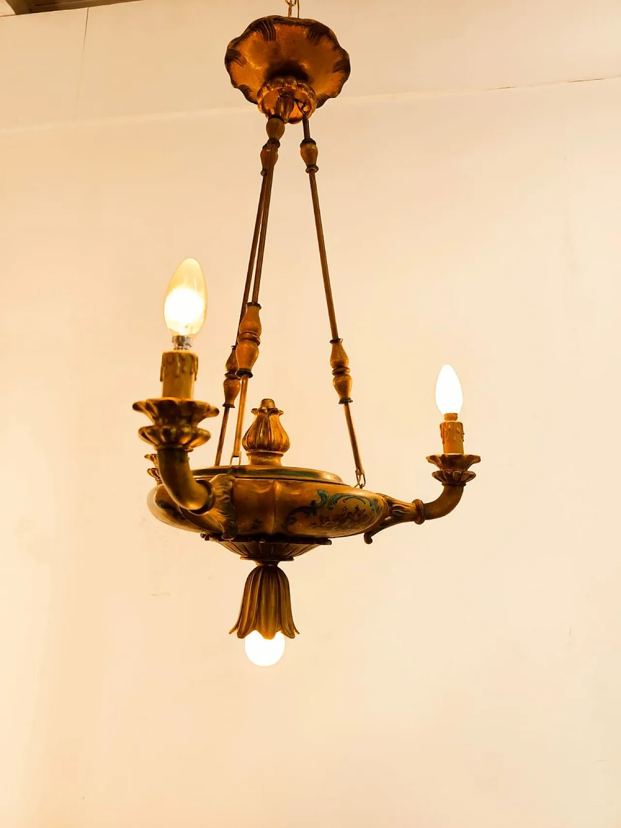 Four-light pendant lamp in decorated wood, 1940s 9