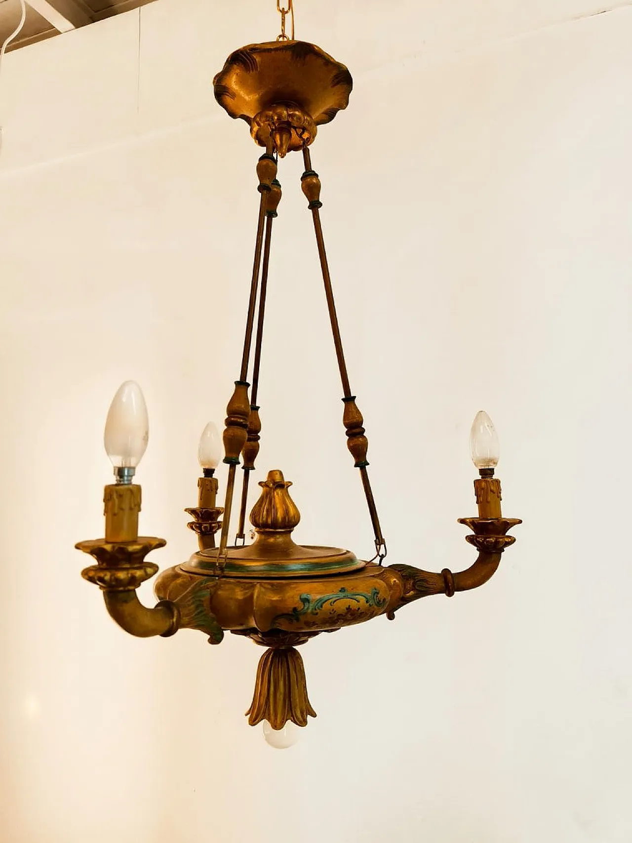 Four-light pendant lamp in decorated wood, 1940s 32