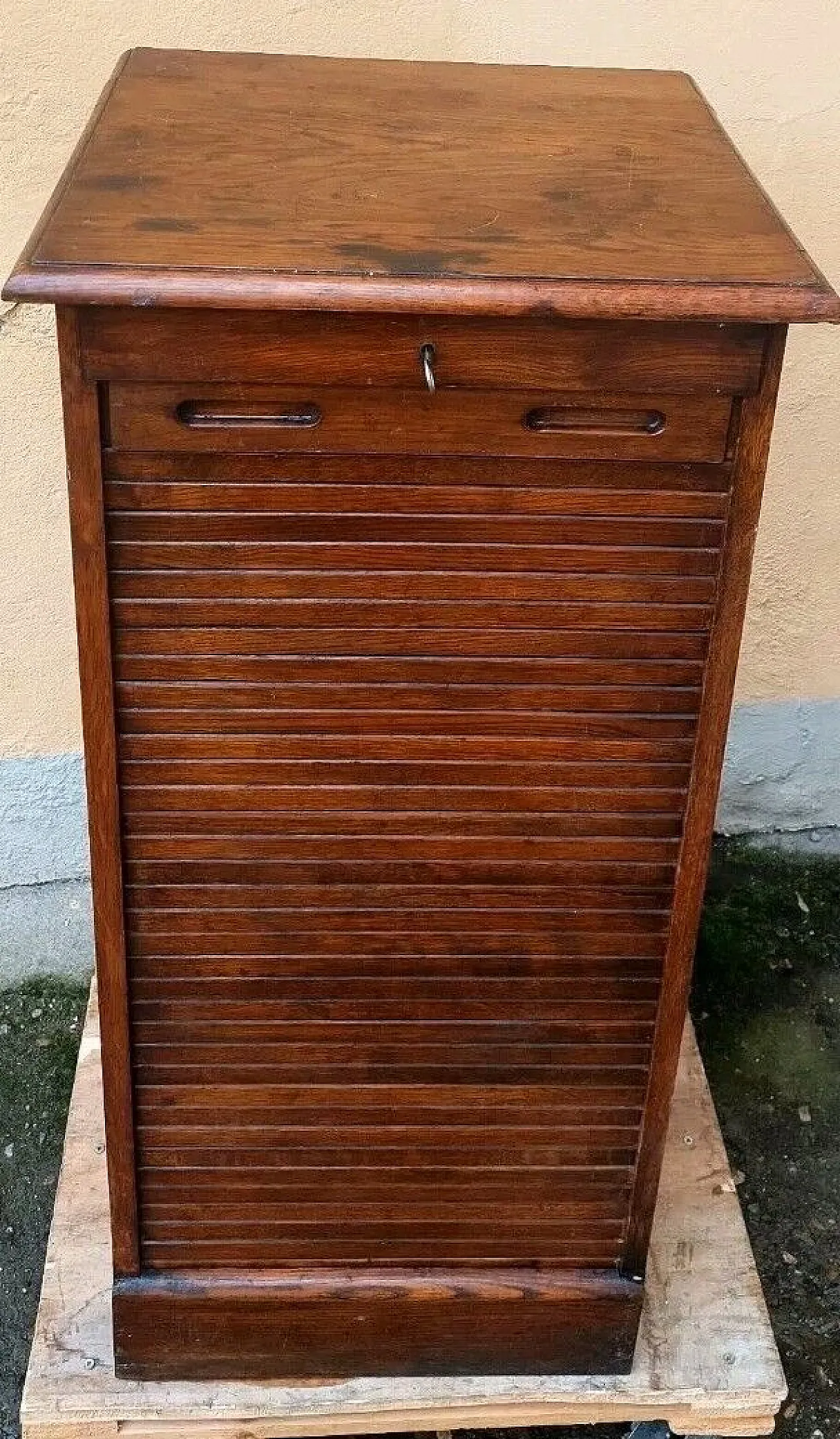 Solid oak filing cabinet, early 20th century 8