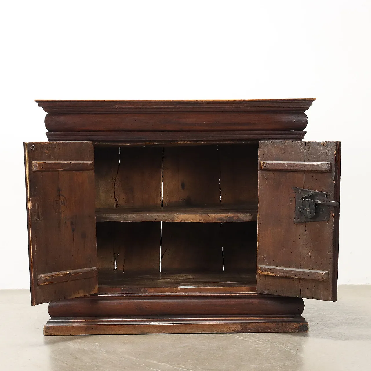 Poplar Baroque sideboard, 18th century 3