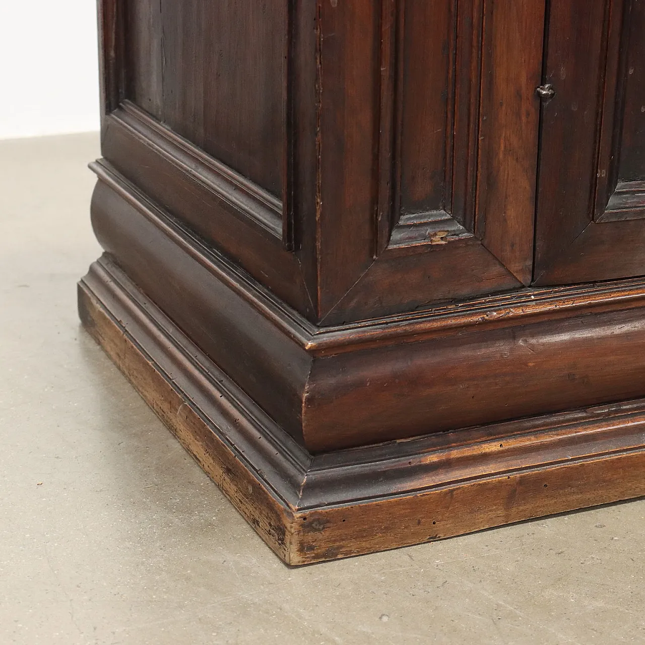 Poplar Baroque sideboard, 18th century 8