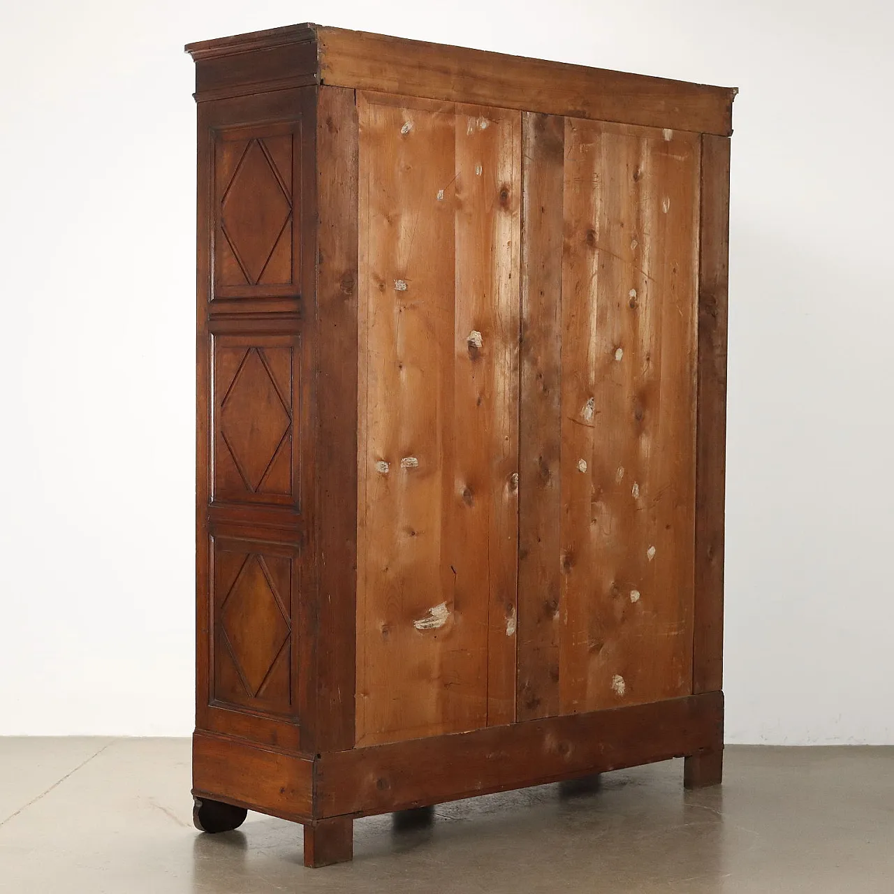 Walnut wardrobe with drawers, 19th century 10