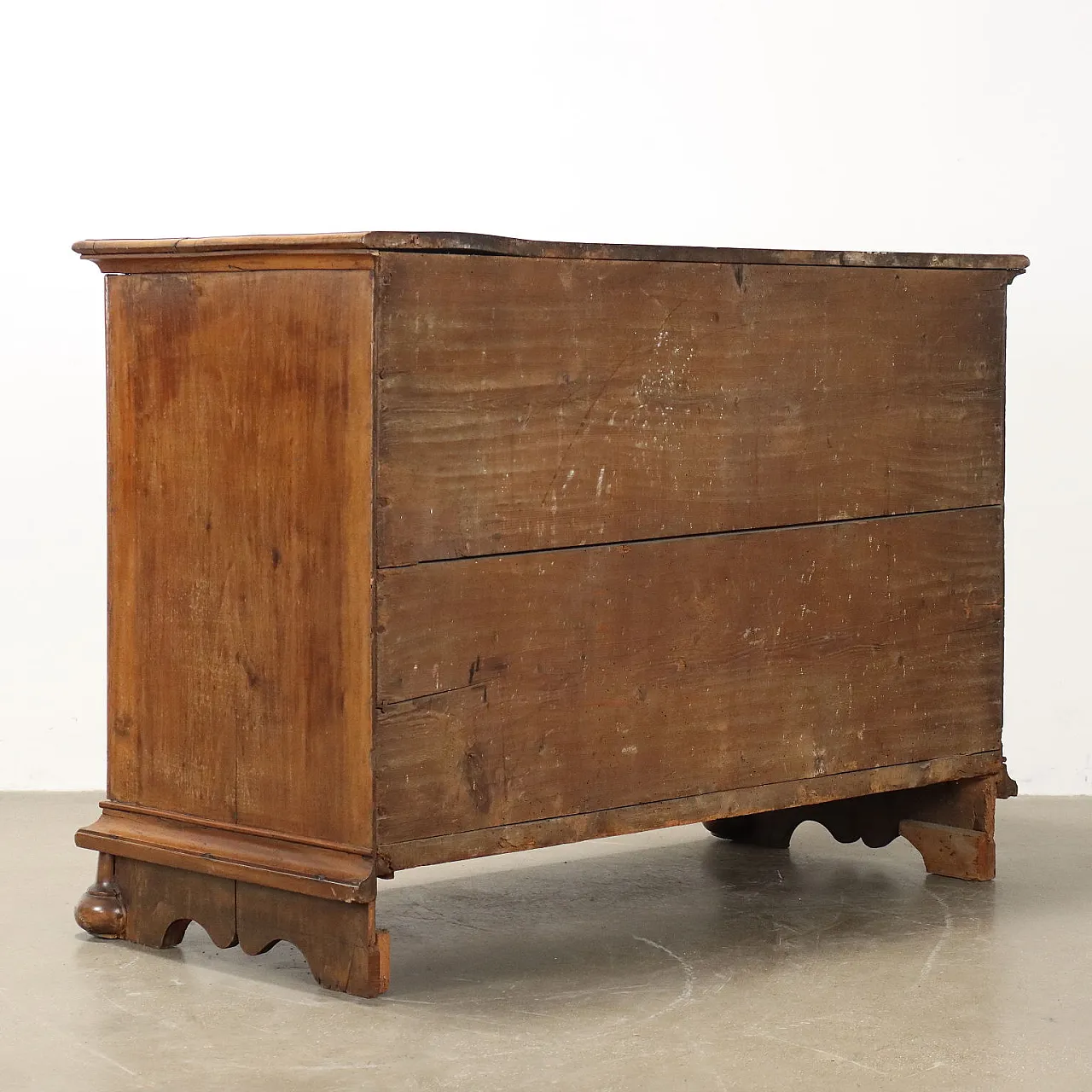 Walnut chest of 3 drawers, 17th century 10