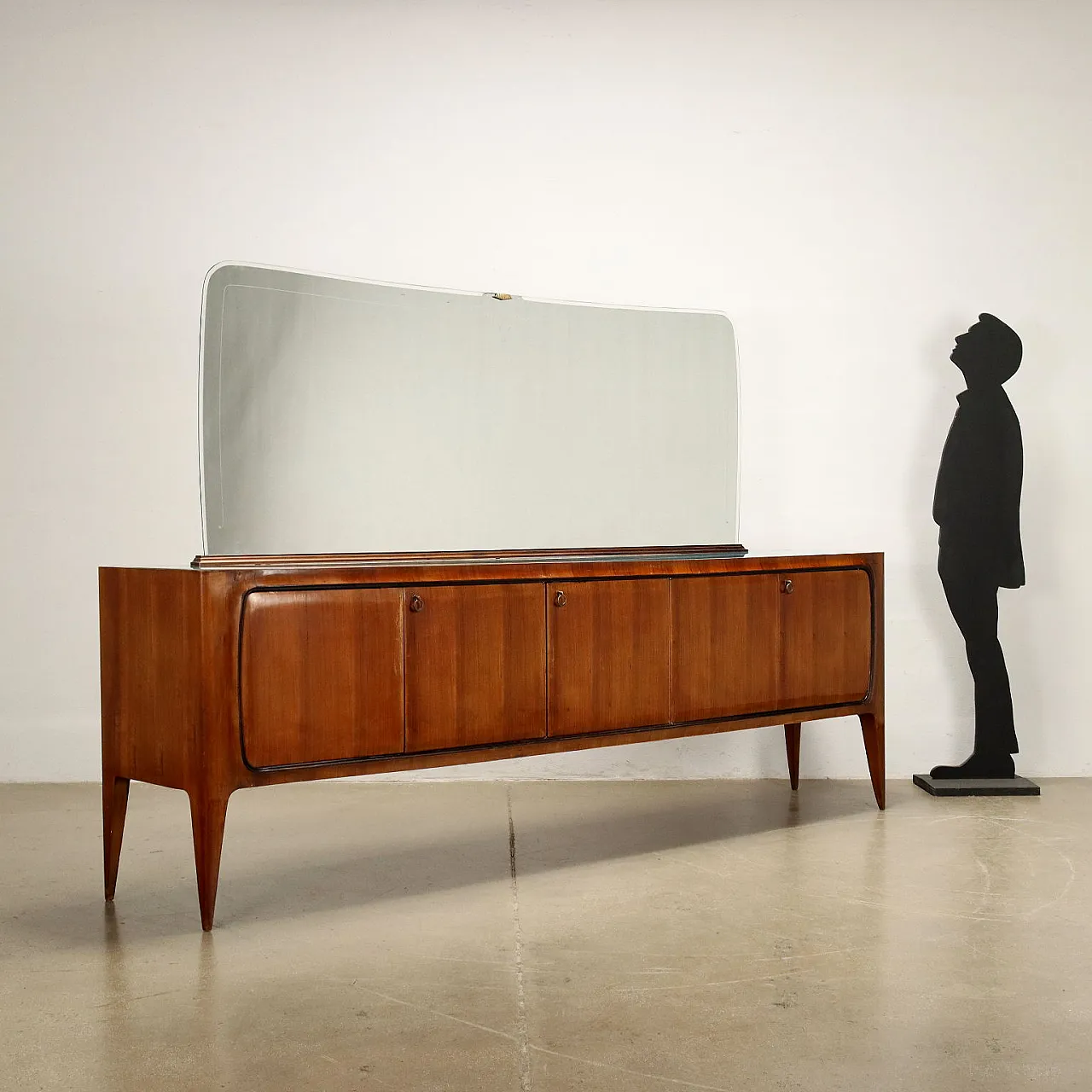 Credenza buffet con specchio in legno impiallacciato noce, anni '50 2