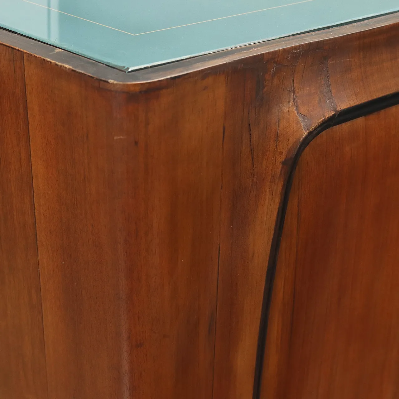 Credenza buffet con specchio in legno impiallacciato noce, anni '50 7