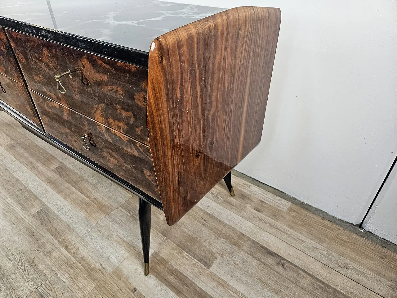 Briarwood chest of drawers with marbled effect glass top, 1950s 4