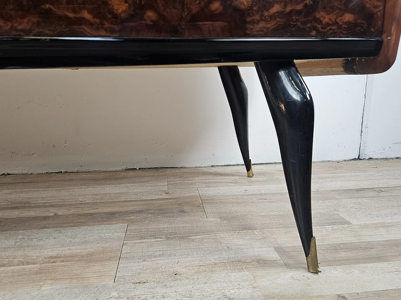 Briarwood chest of drawers with marbled effect glass top, 1950s 21