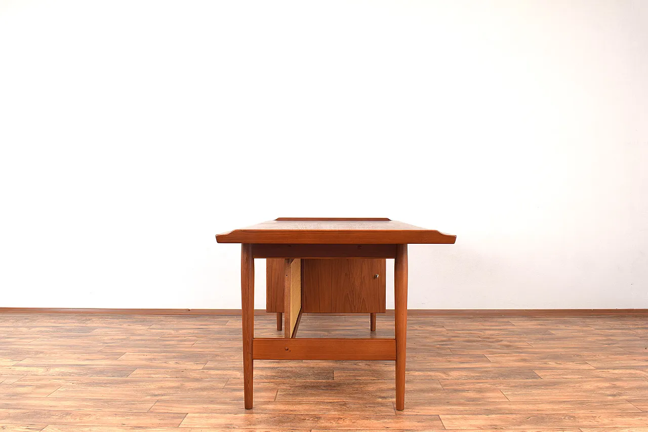 Mid-Century Teak Desk by Arne Vodder for Sibast, 1960s 7