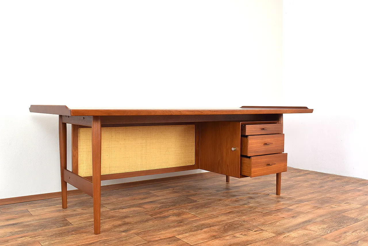 Mid-Century Teak Desk by Arne Vodder for Sibast, 1960s 10