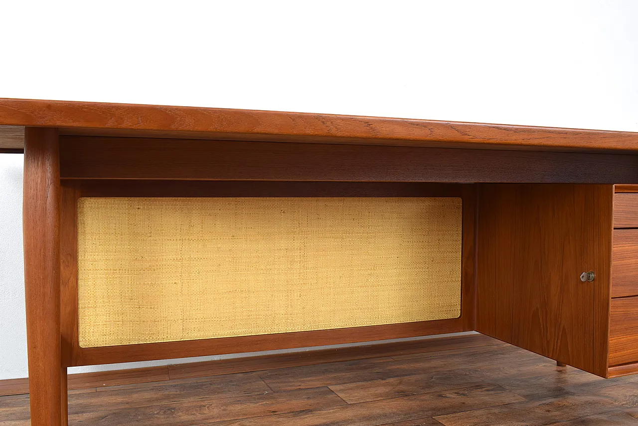 Mid-Century Teak Desk by Arne Vodder for Sibast, 1960s 12