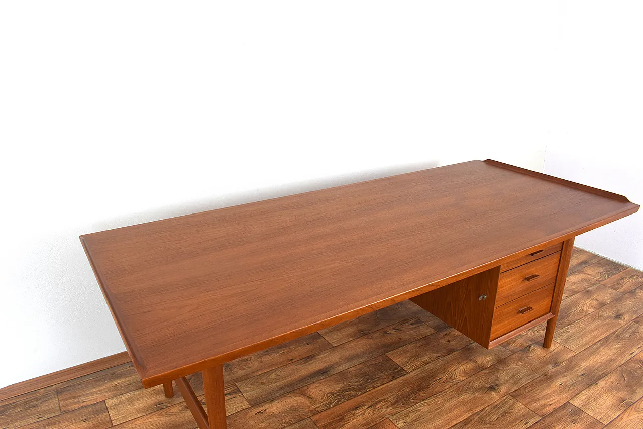 Mid-Century Teak Desk by Arne Vodder for Sibast, 1960s 16