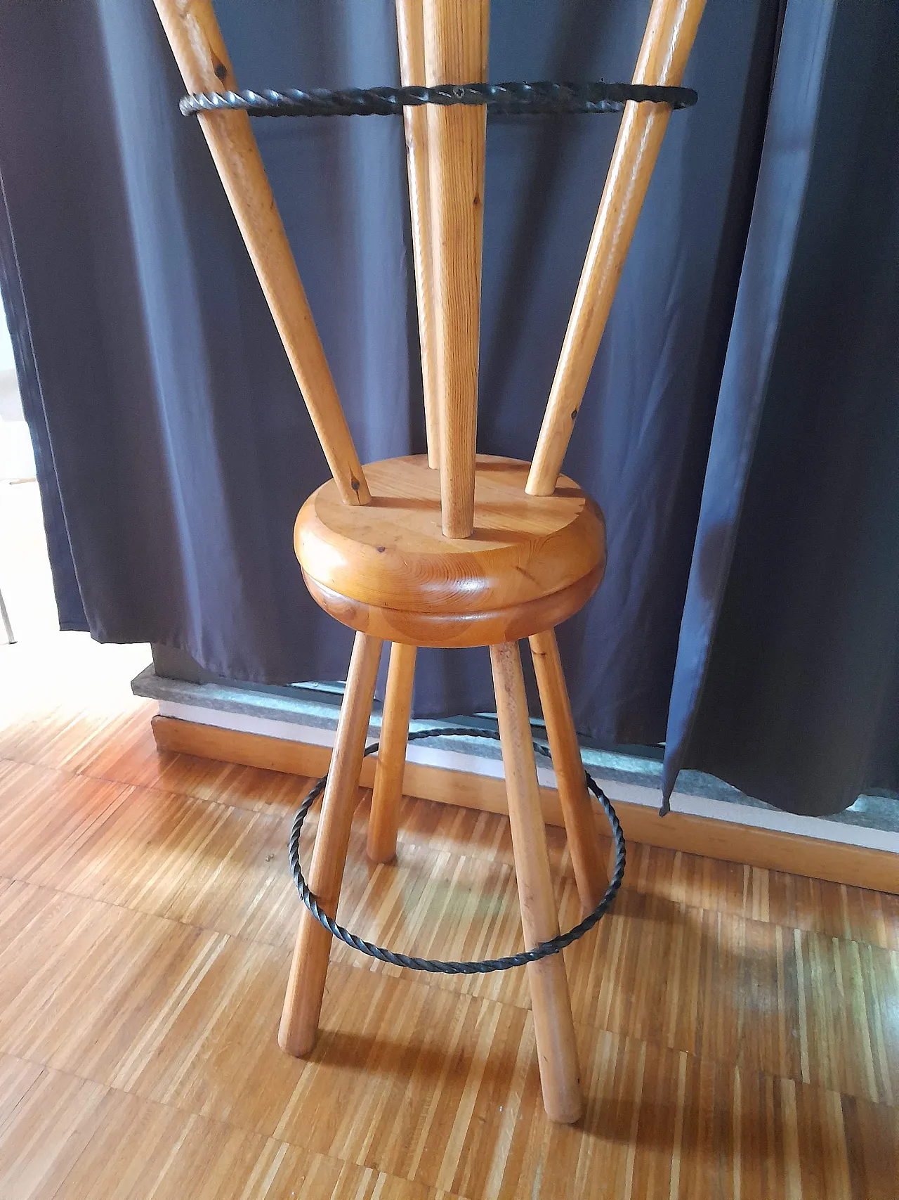 Pair of solid wood stools in the style of Charlotte Perriand, 70s 14