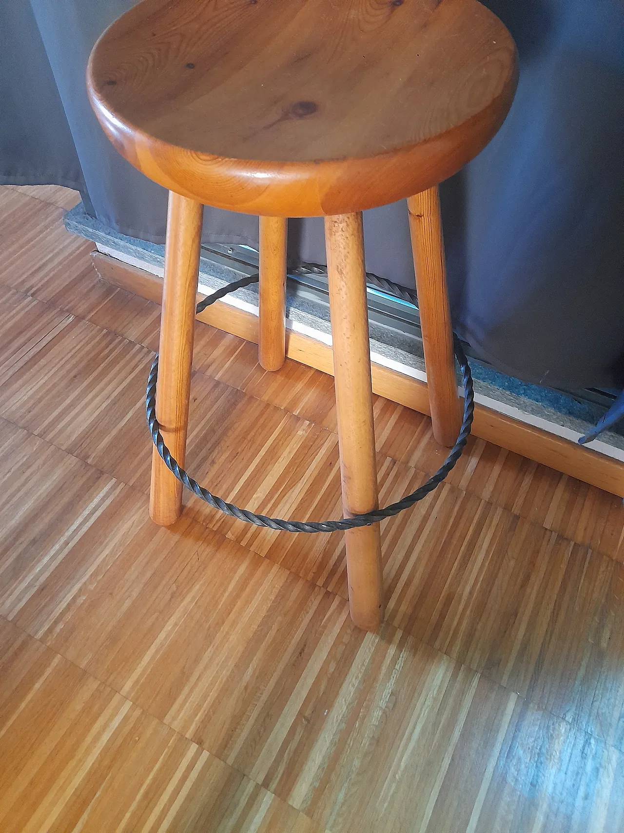 Pair of solid wood stools in the style of Charlotte Perriand, 70s 22