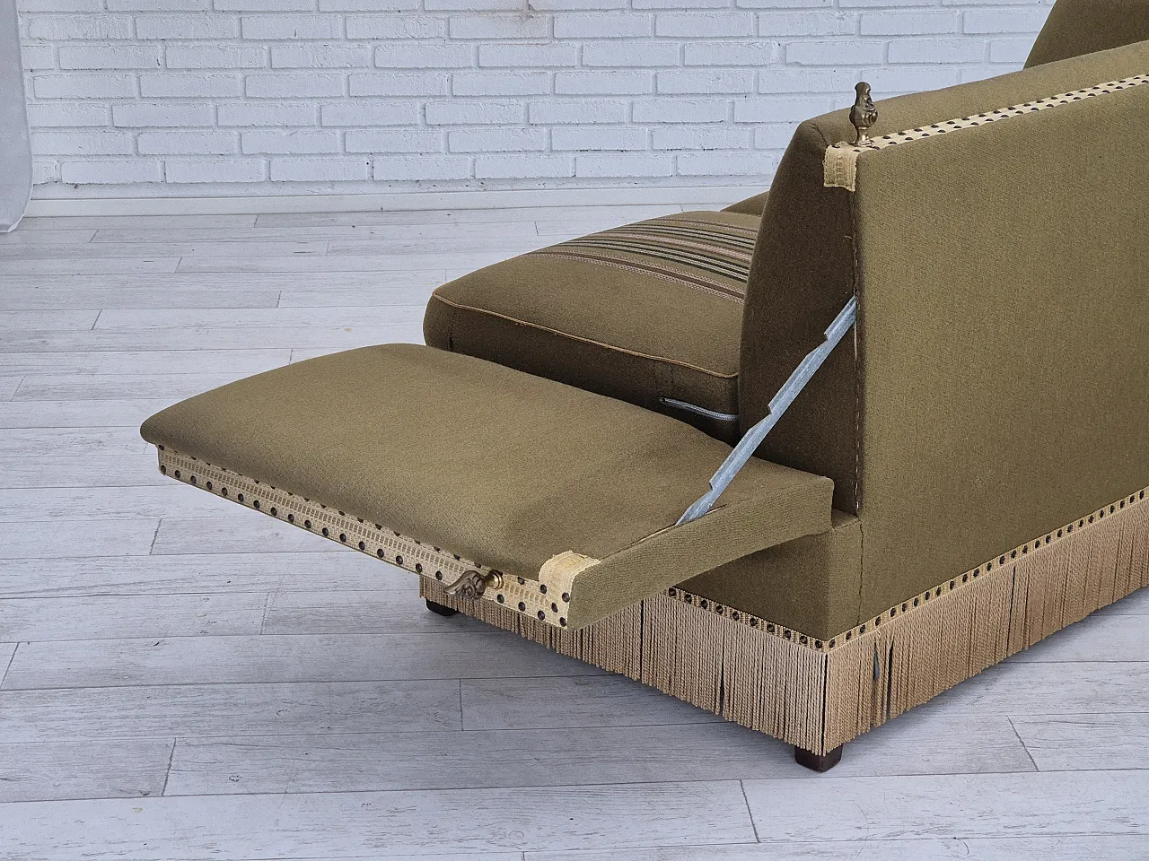 Danish 2 seater drop arm sofa, wool, 1960s 15