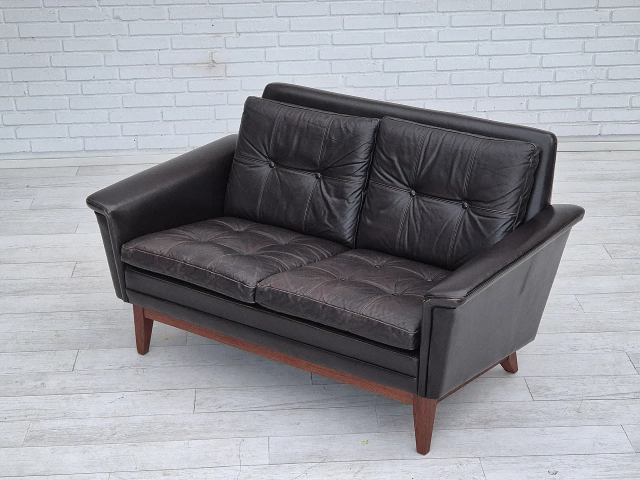 Danish 2 seater sofa in leather, 70s 14