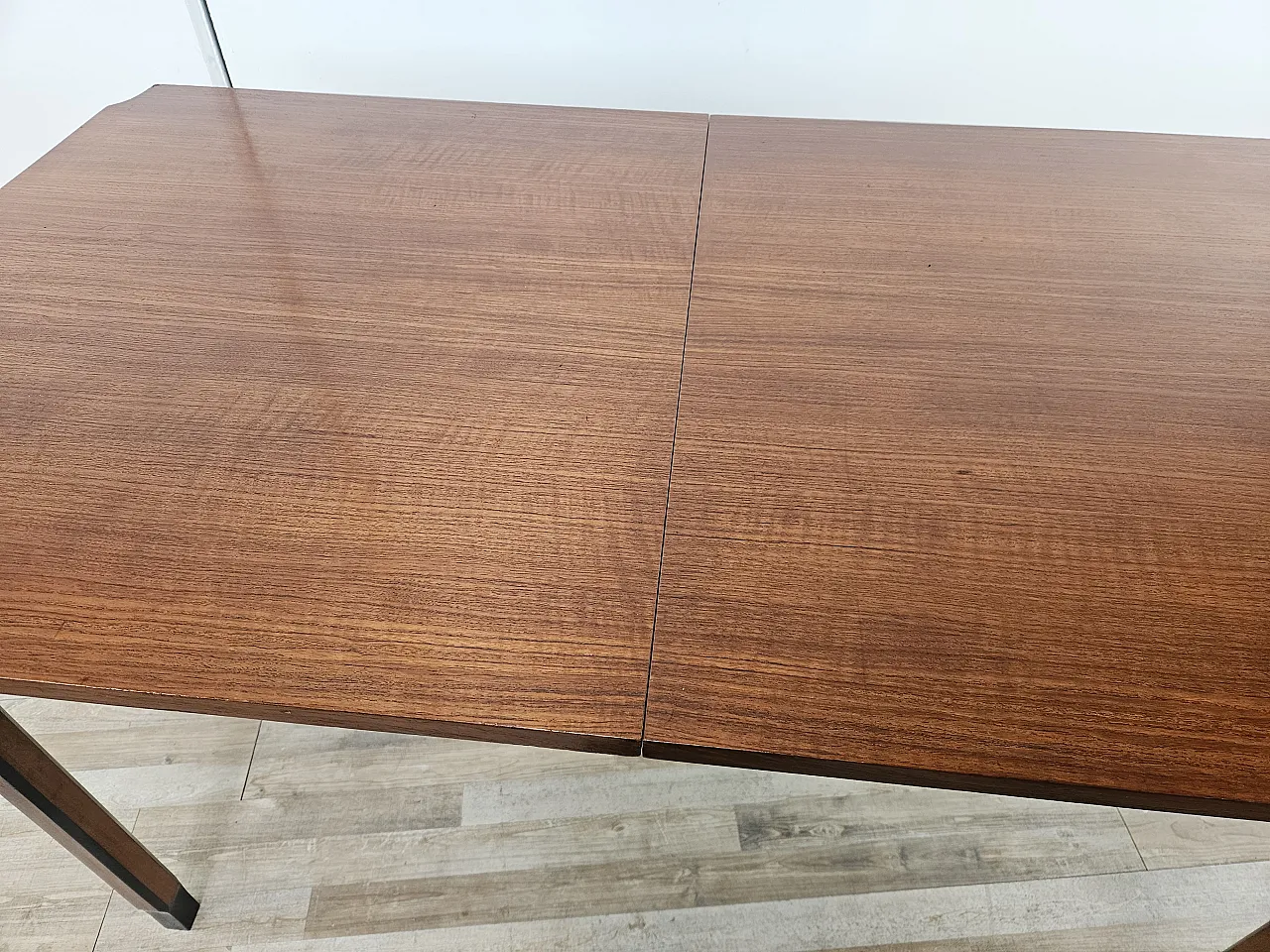 Scandinavian extendable teak table, 70s 12