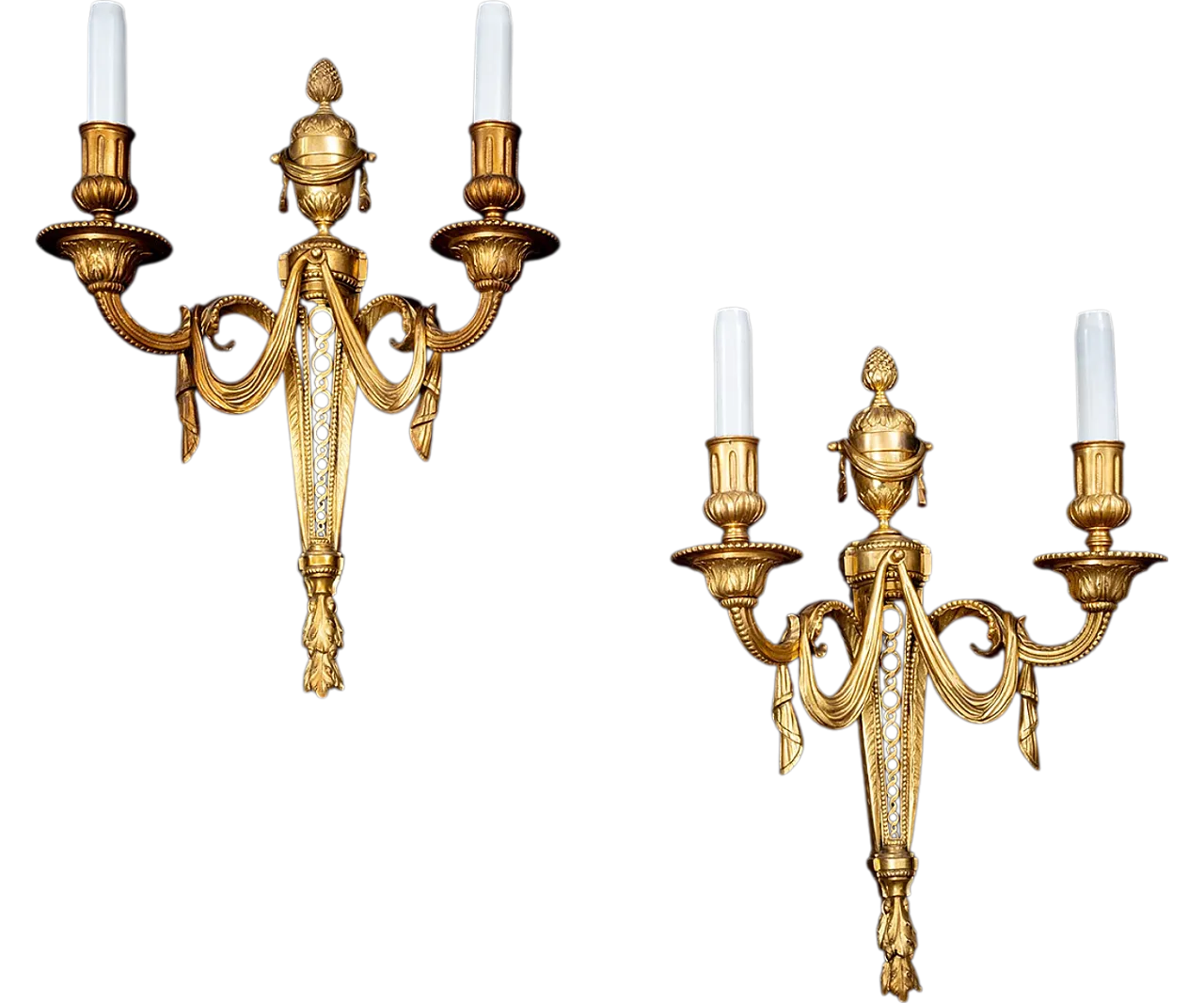 Pair of Napoleon III sconces in chiseled gilded bronze, 19th century 5