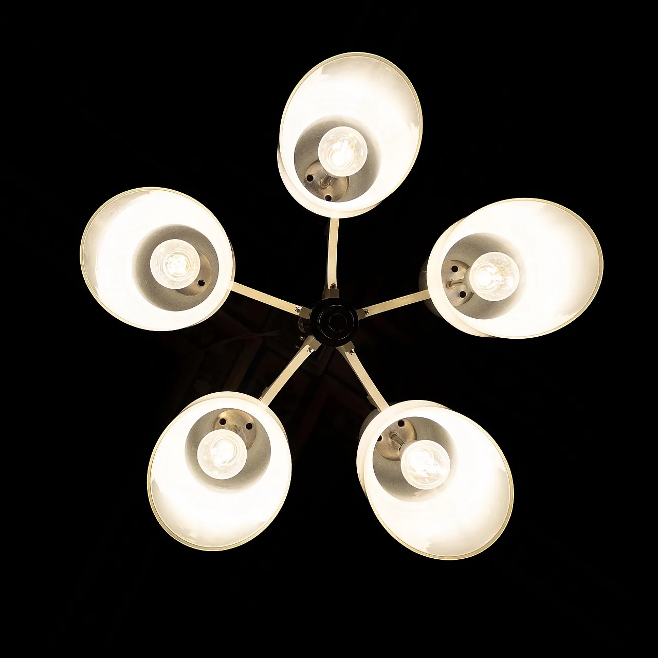 Space Age chandelier in Murano glass and steel, Vistosi, 1960s 5