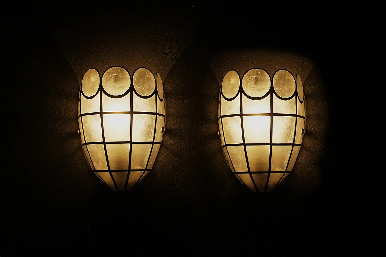 Pair of Gall lamps in coloured glass, 1970s 4