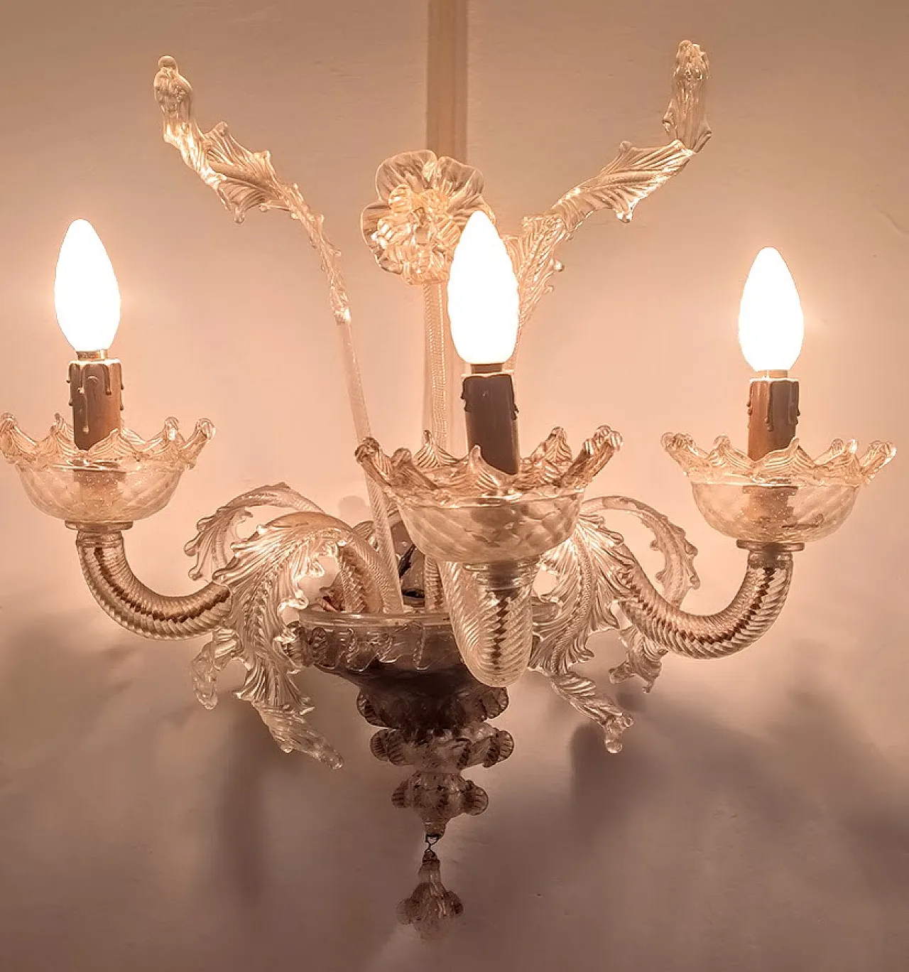 4 Murano classic Chadeliers and 7 sconces,  1930s 5