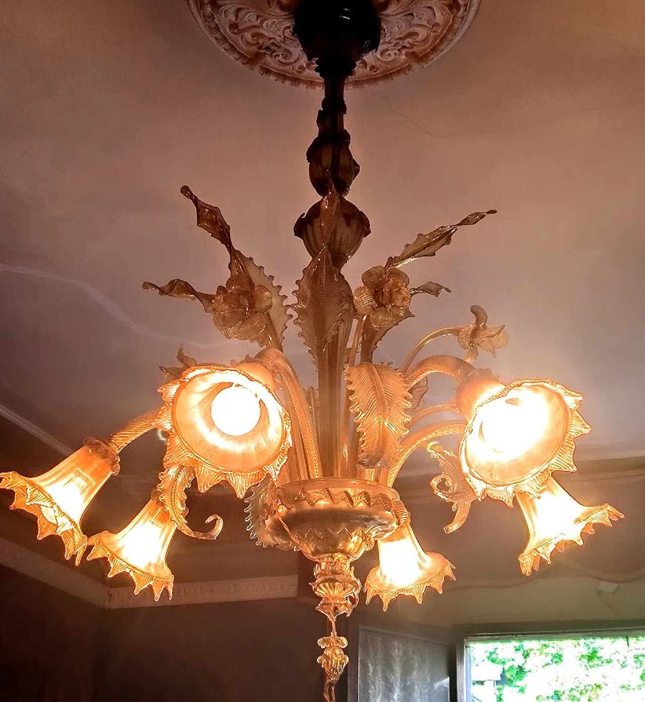 4 Murano classic Chadeliers and 7 sconces,  1930s 8