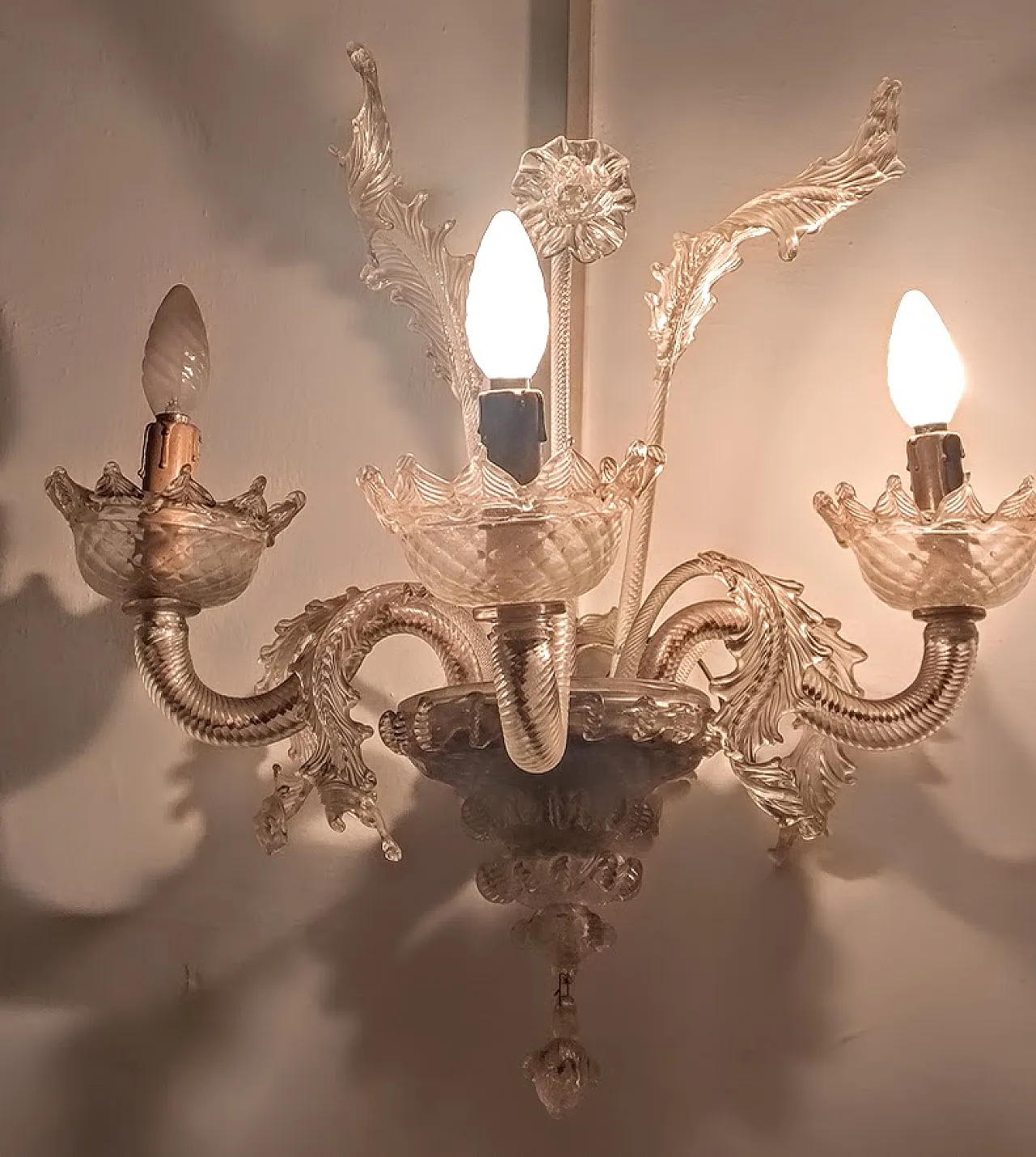 4 Murano classic Chadeliers and 7 sconces,  1930s 15