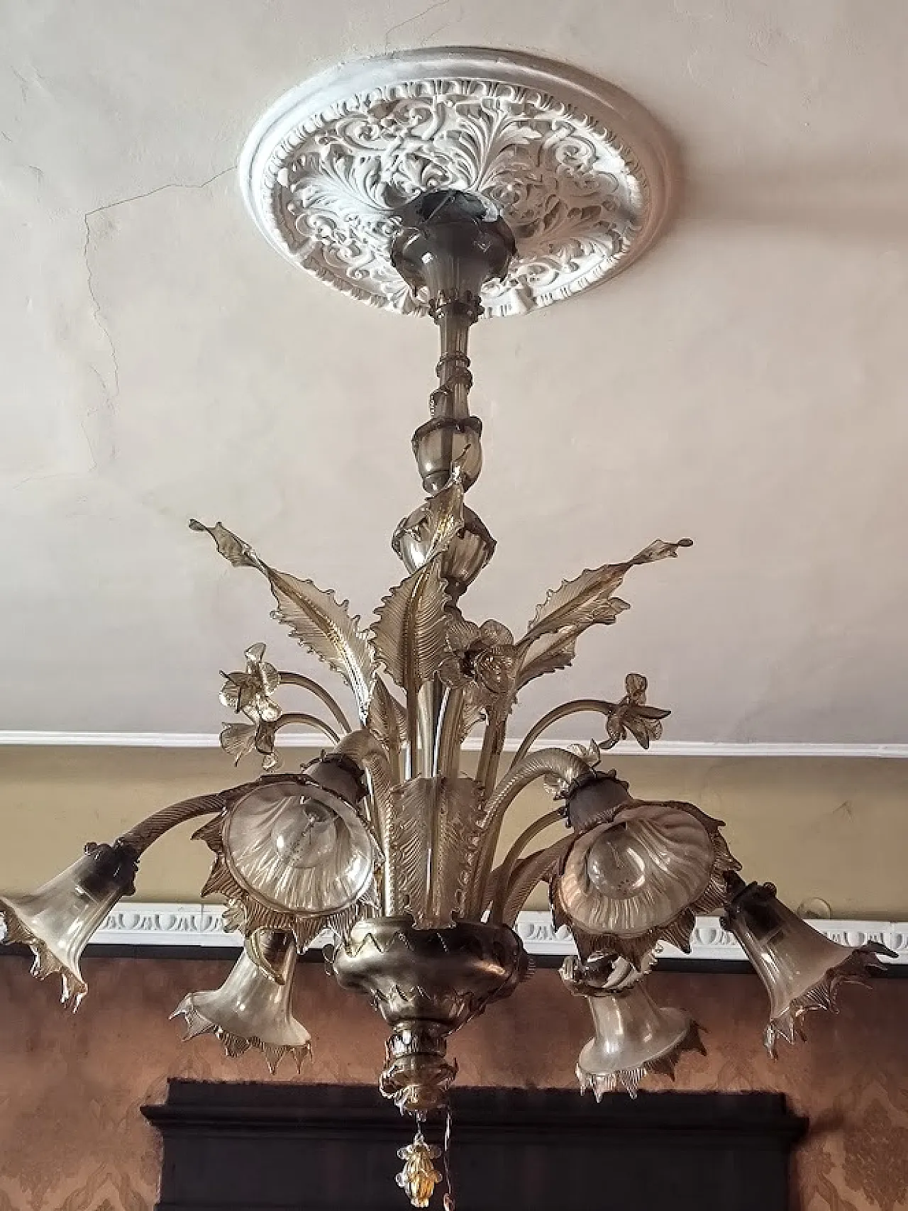 4 Murano classic Chadeliers and 7 sconces,  1930s 16