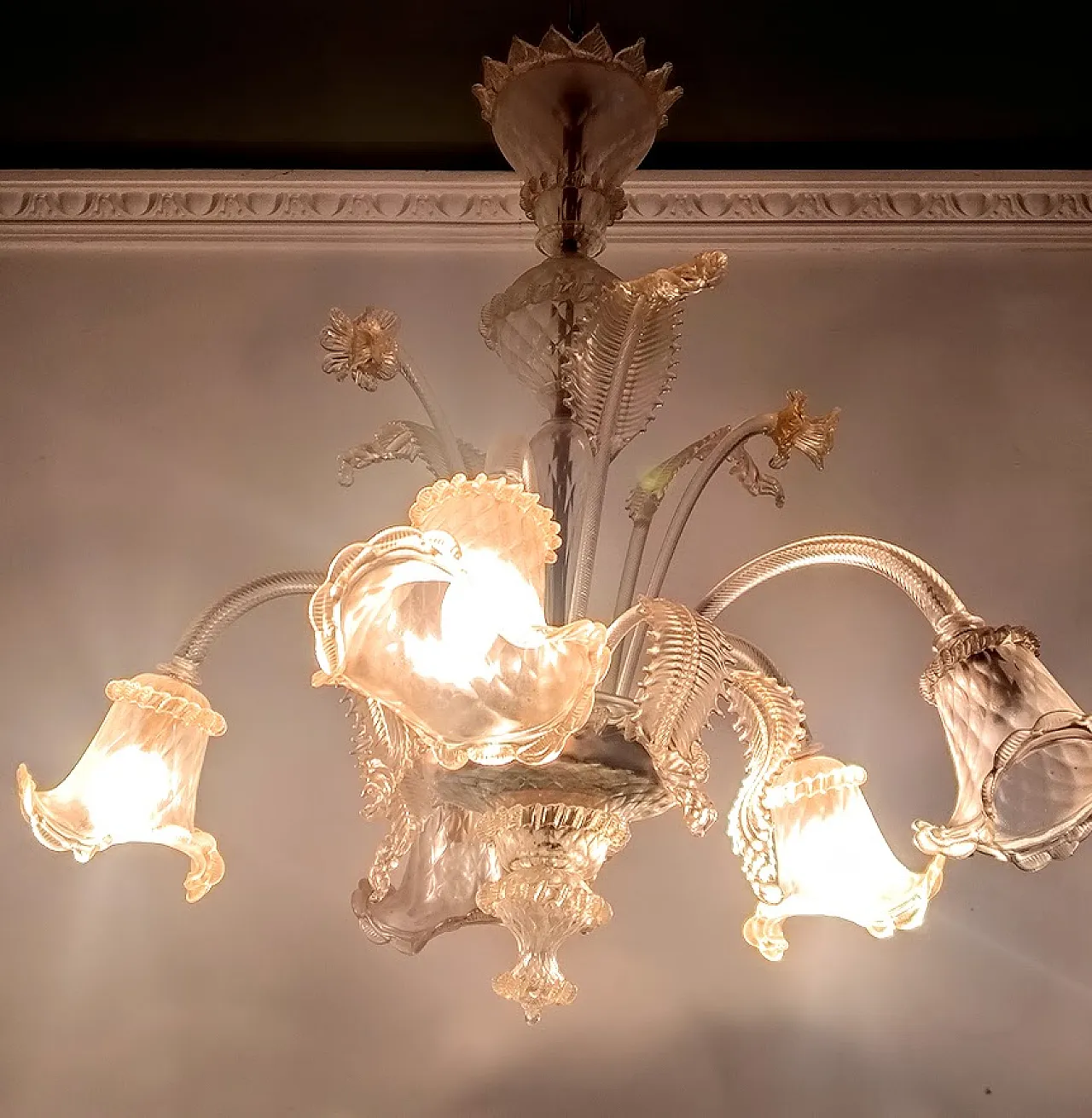 4 Murano classic Chadeliers and 7 sconces,  1930s 19