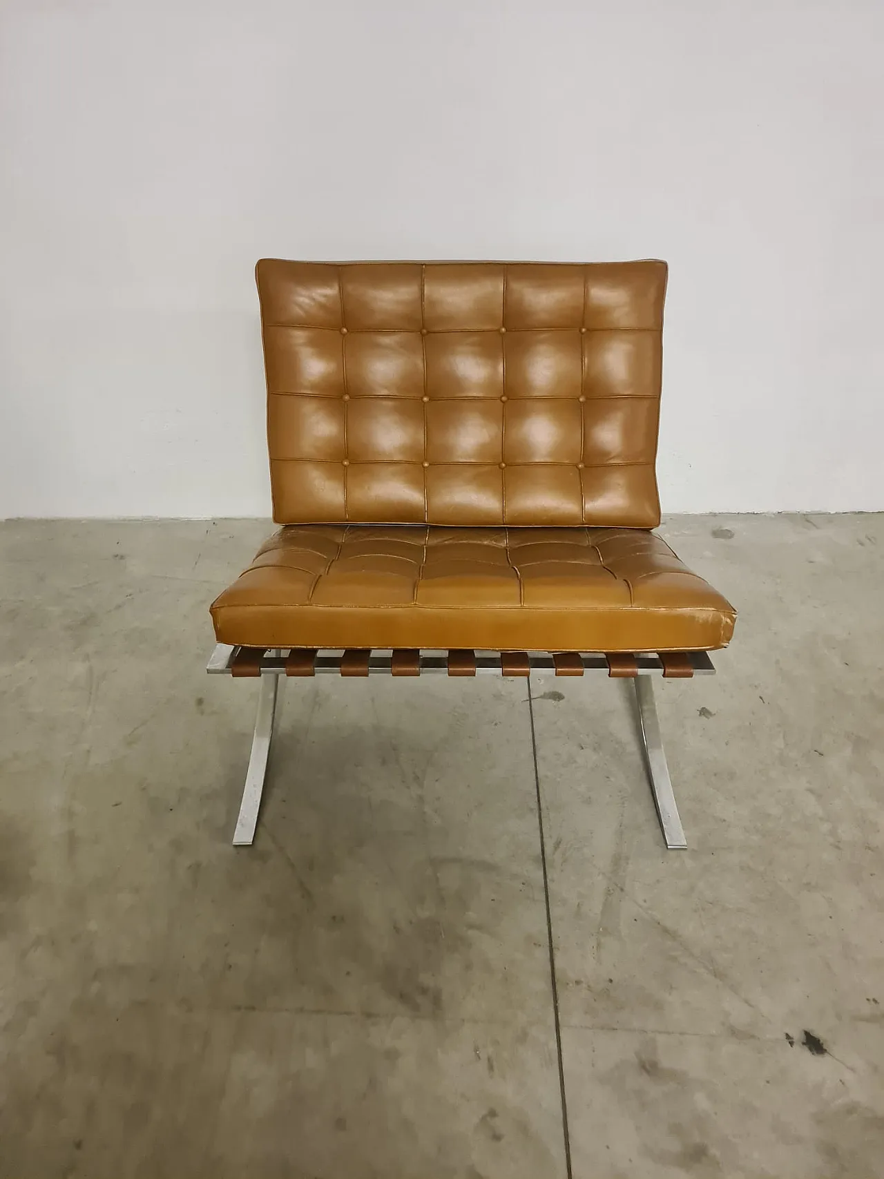 Pair of Knoll Barcellona armchairs, 60s 7