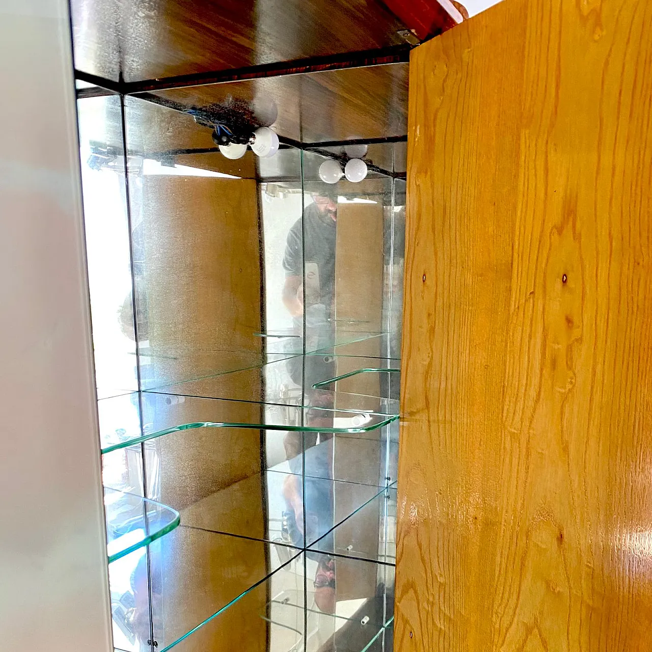 Sideboard in rosewood and marbled glass from the 1960s 10