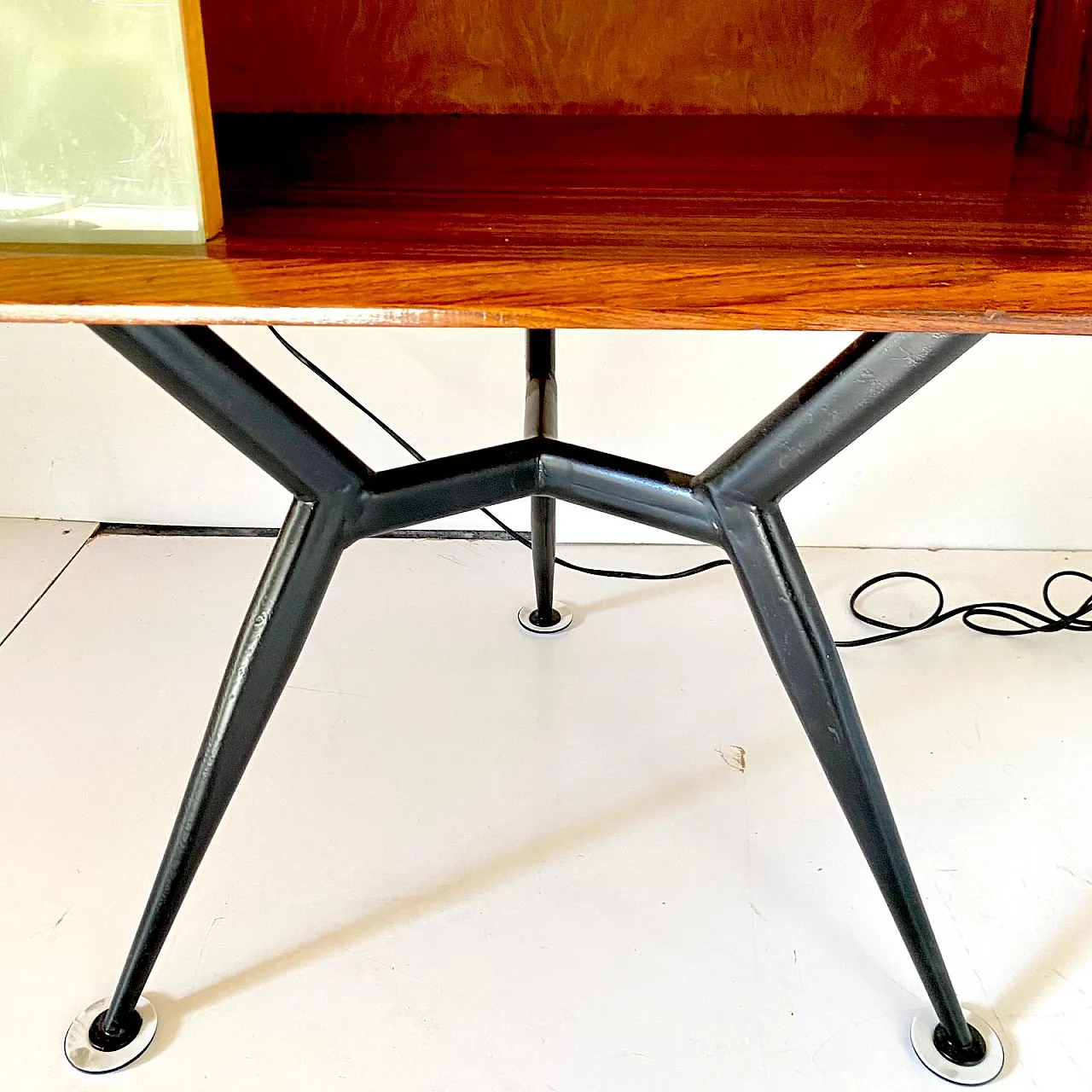 Sideboard in rosewood and marbled glass from the 1960s 13