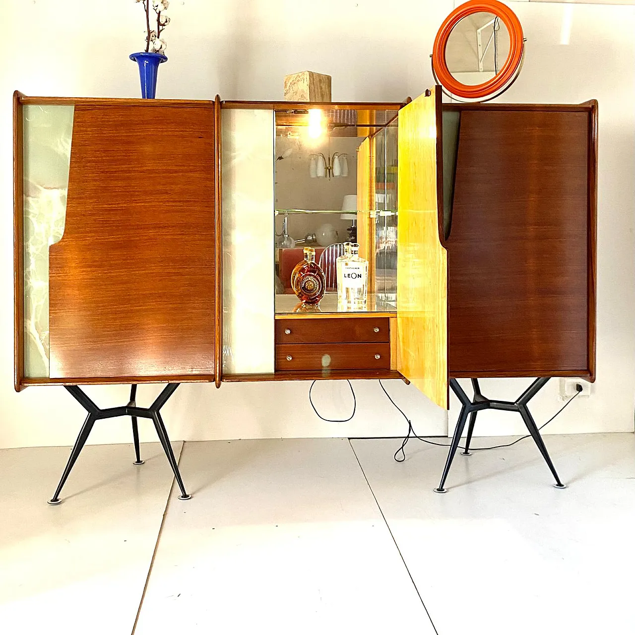 Sideboard in rosewood and marbled glass from the 1960s 15