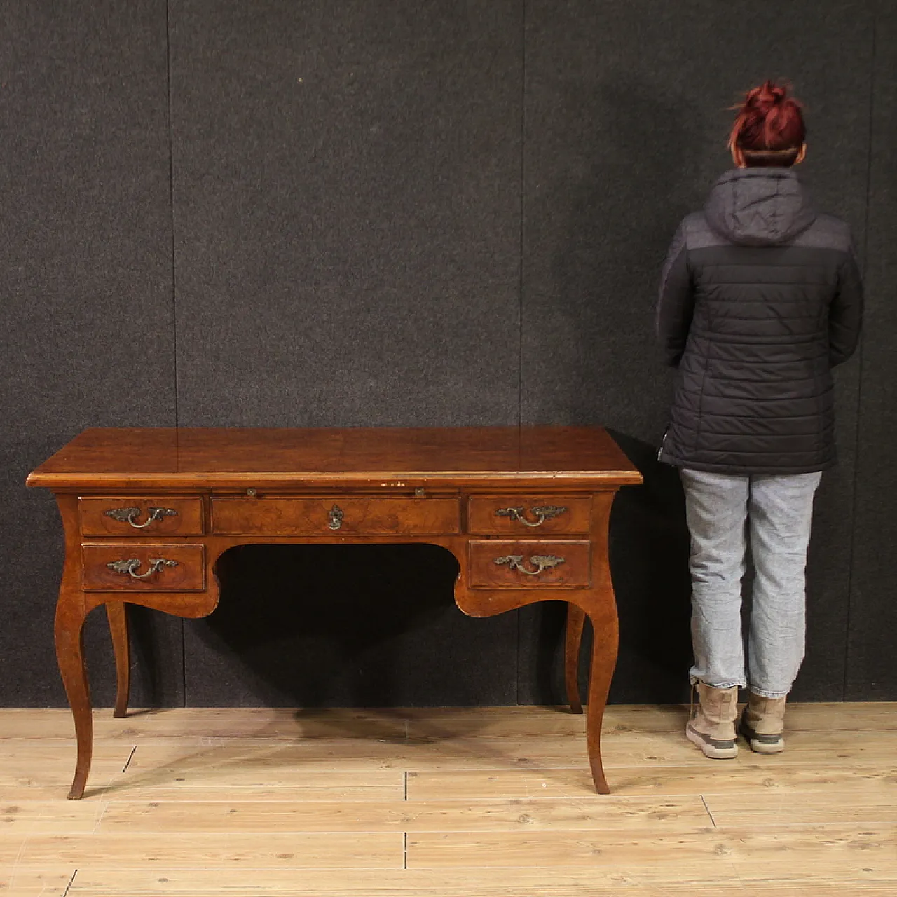 Italian Louis XV style center desk, 20th century 2