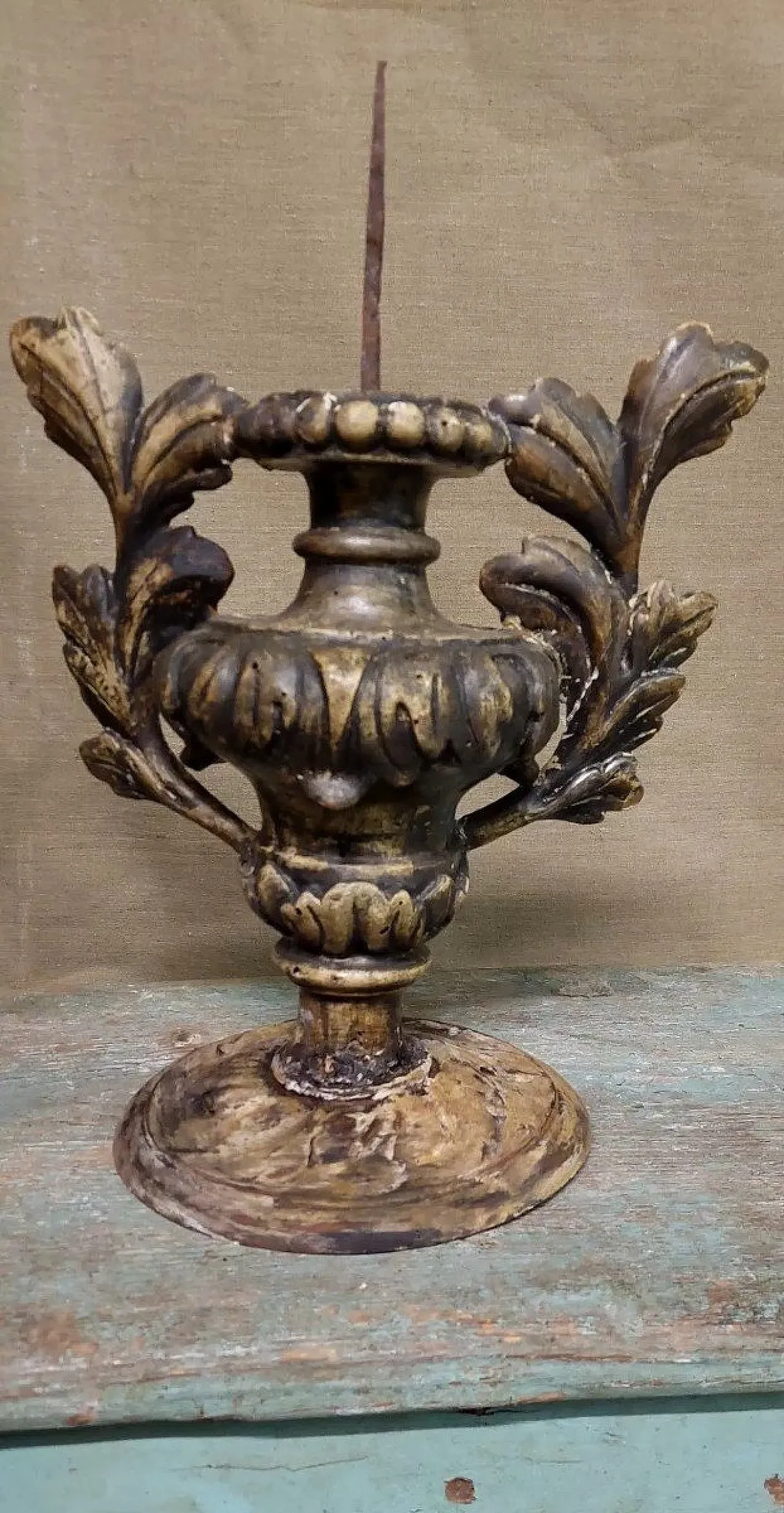 Carved wooden candlestick, 18th century 1