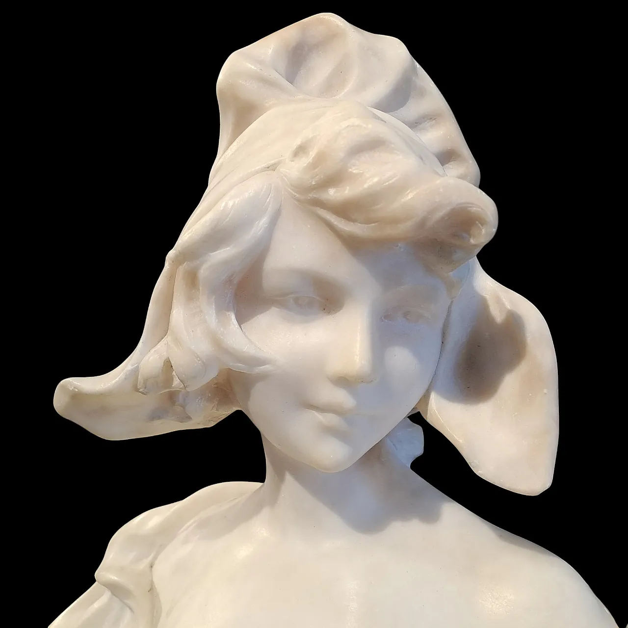 Jean Louis Gregoire, Bust of a girl, alabaster scupture, 19th century 4