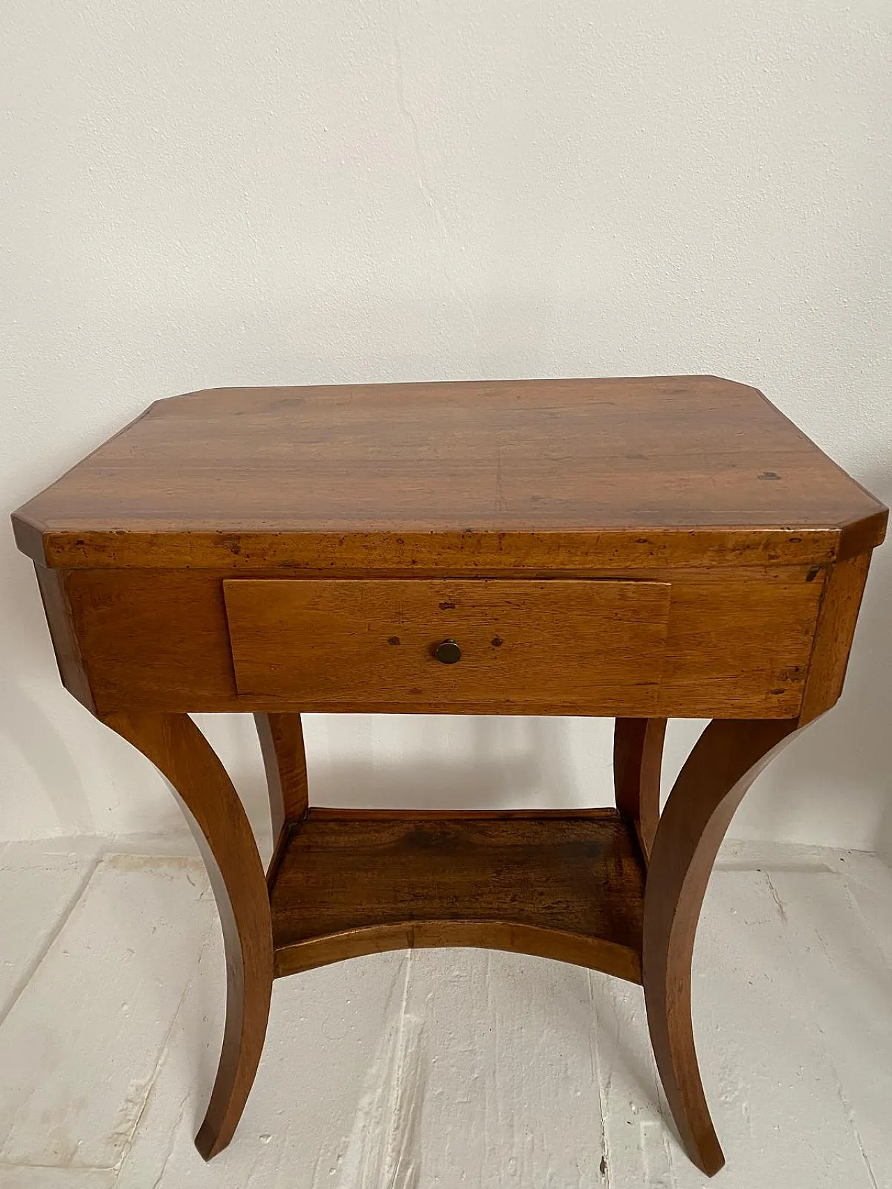 Directoire Walnut working table with mouved legs, 19th century 3