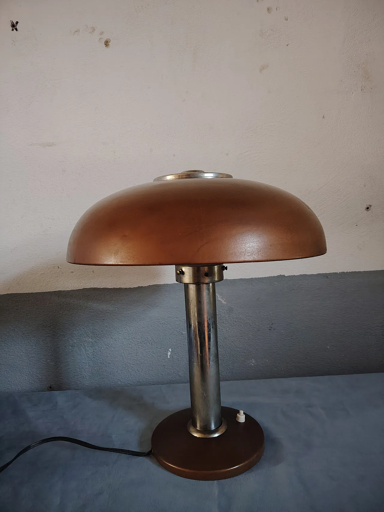 Lampada da tavolo di Gio Ponti per Ugo Pollice, anni '40 1